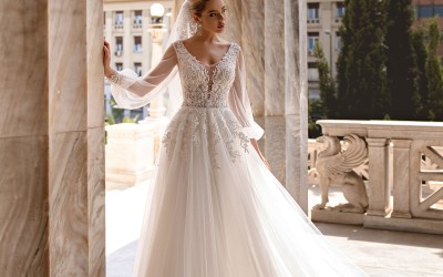 10 Tips for Finding the Perfect Wedding Dress
