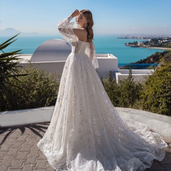 Boho Beauty: A Flowy and Free-Spirited Wedding Gown