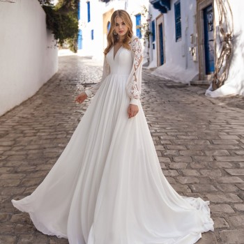 The Princess Bride: A Regal and Majestic Wedding Dress